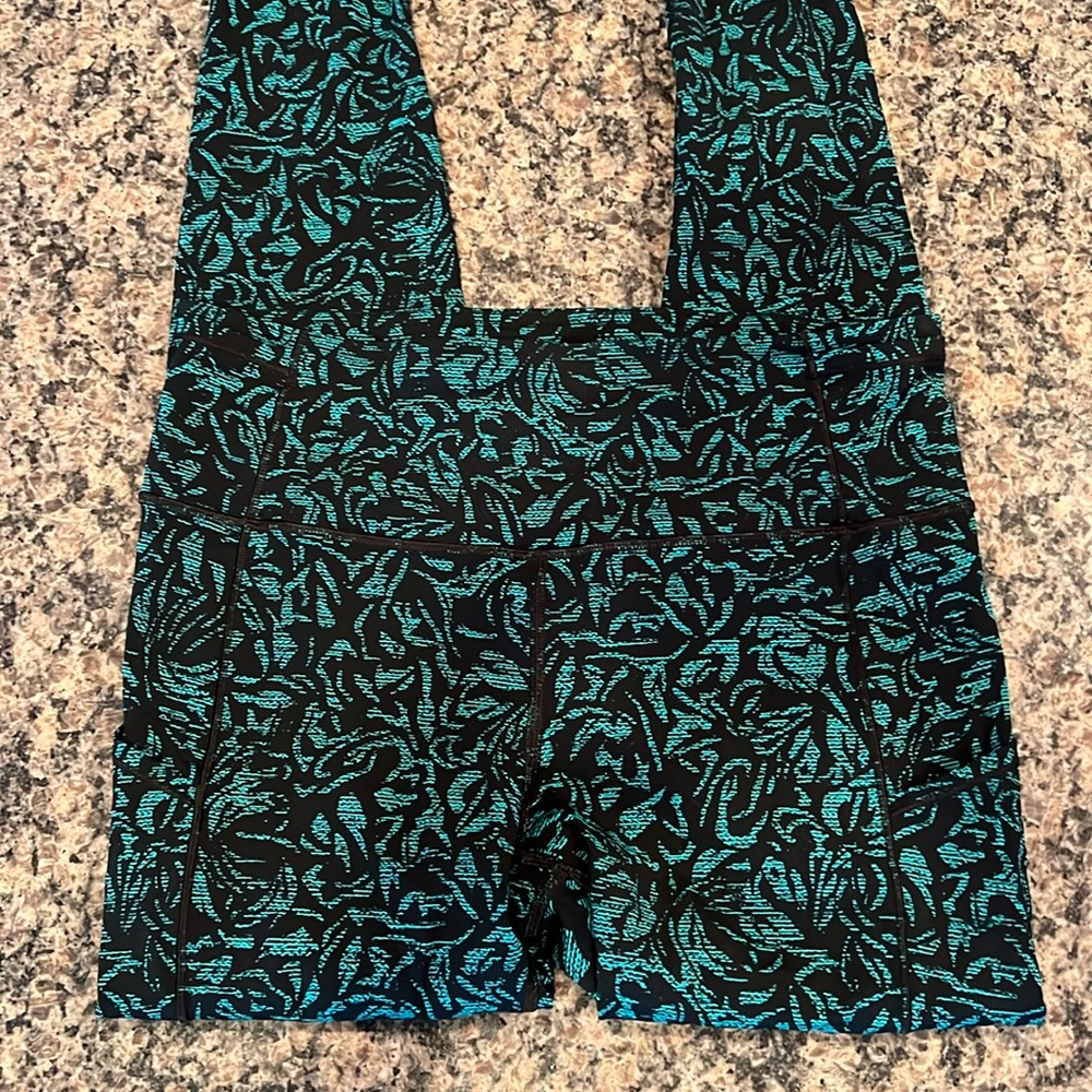 Lululemon 🍋 Fast & Free Tights, size 10 *PRICEDROP*